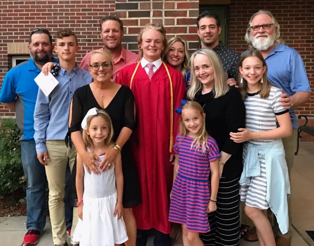 extend family group photo